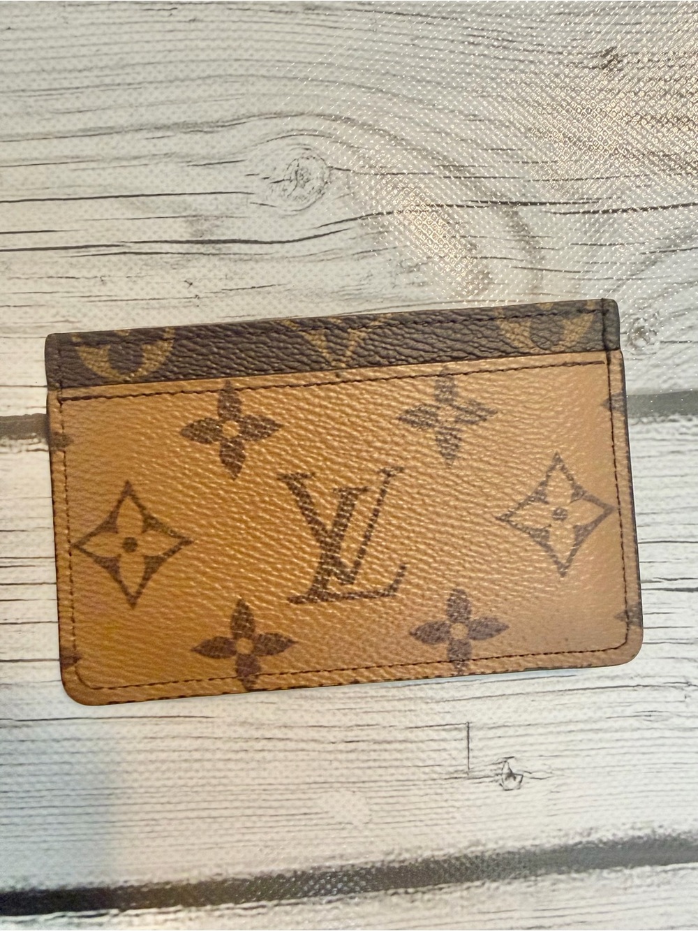PRE LOVED Louis Vuitton Monogram Reverse Card Holder, M69161. - Picture 2 of 12